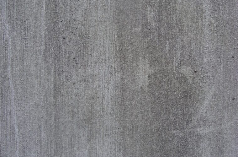 Gladde betonvloeren met de betonverwerkingmachines van Lievers Holland